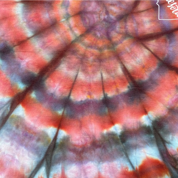 Handmade NEW Minnesota Tie-Dye T-Shirt - Picture 3 of 10